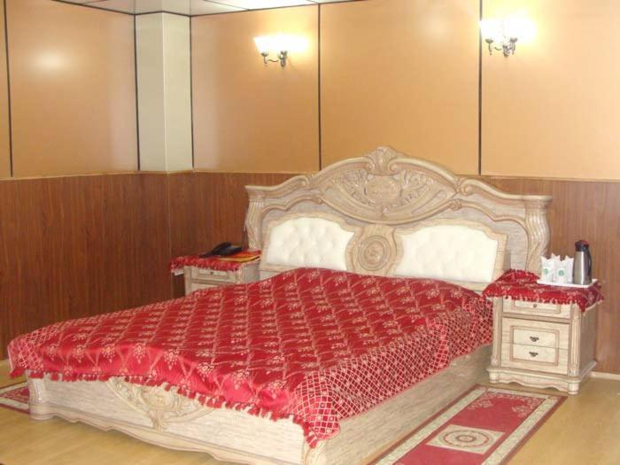 Hotel Crystal Palace Dhanaulti Buitenkant foto