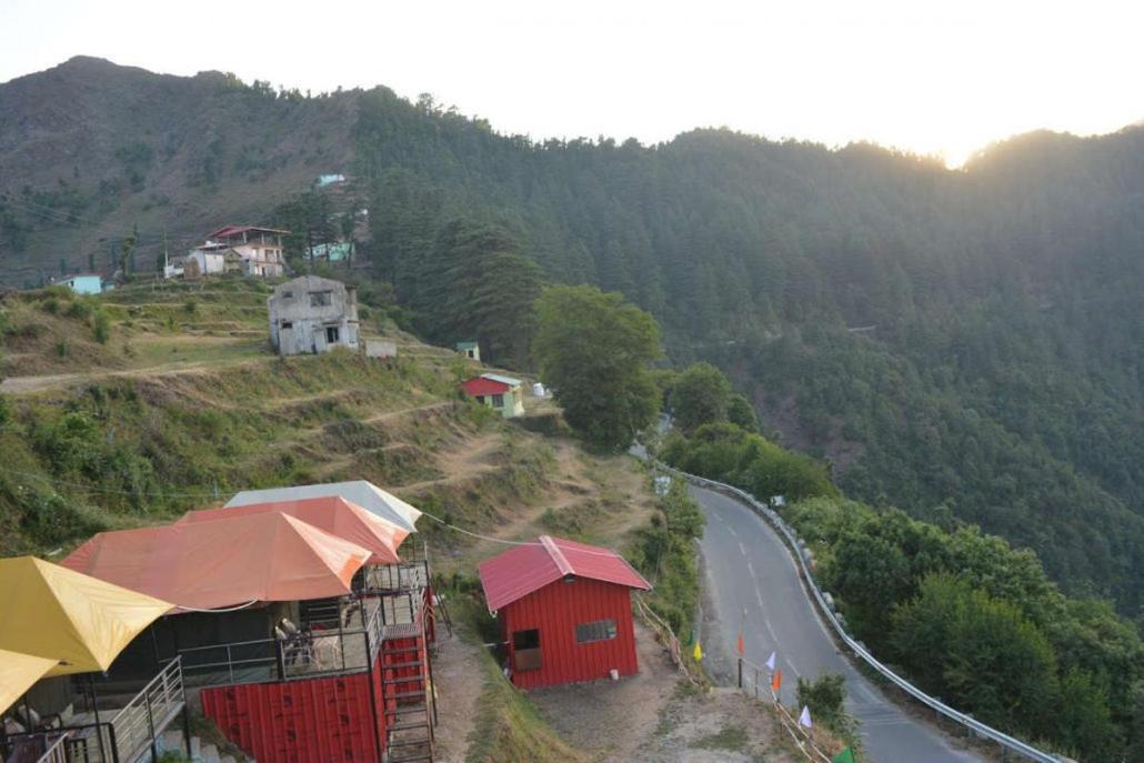 Hotel Crystal Palace Dhanaulti Buitenkant foto