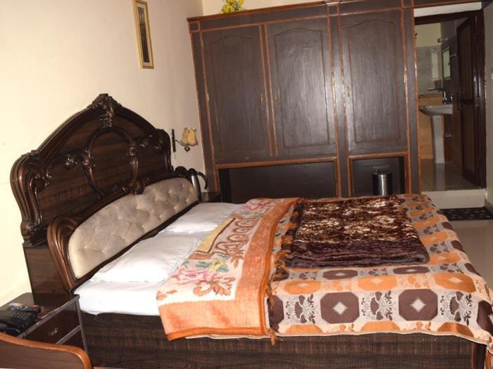Hotel Crystal Palace Dhanaulti Buitenkant foto